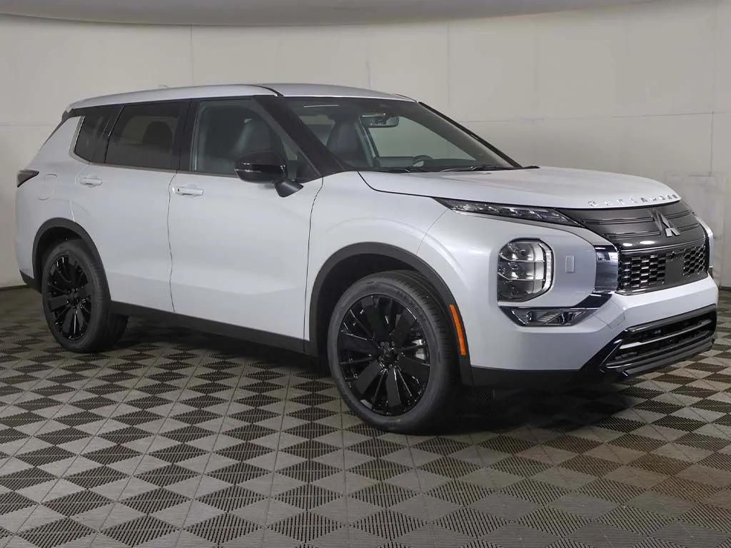 New 2026 White Mitsubishi LE 1.5T S-AWC image 50