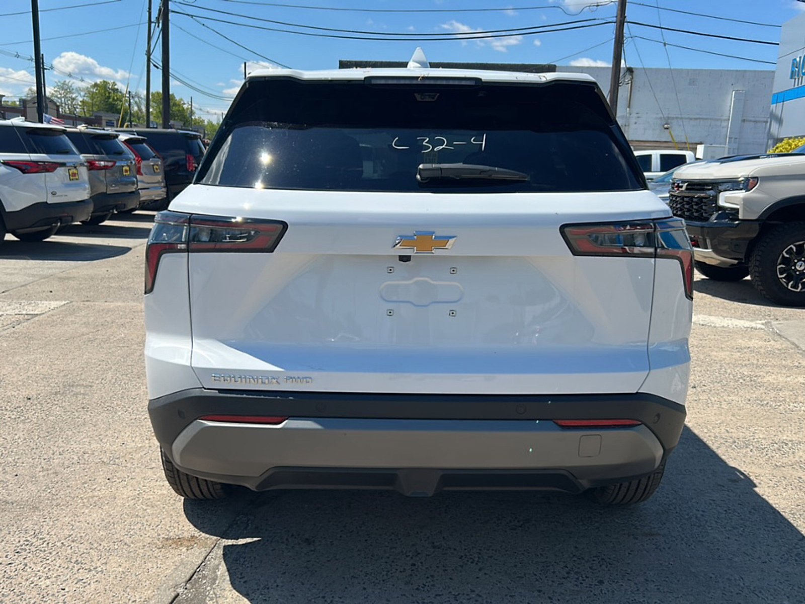 2026 Chevrolet Equinox LT - Photo 10