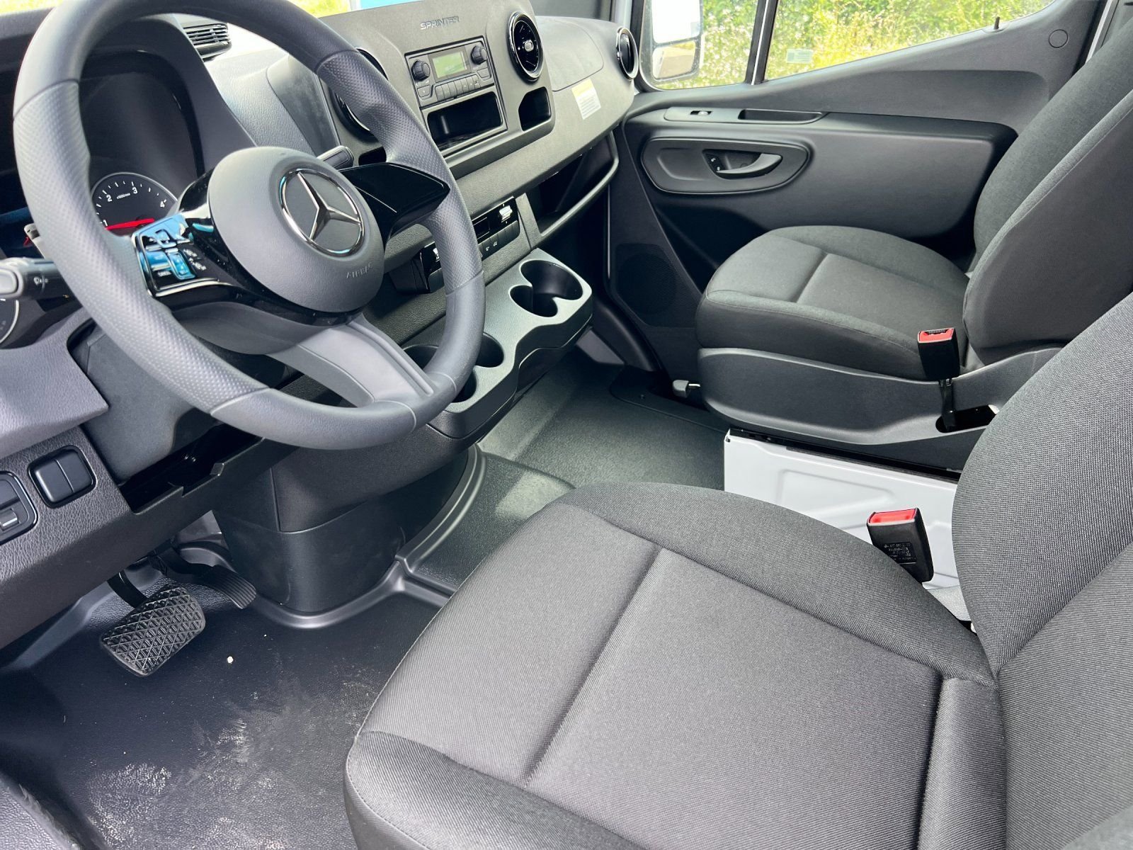 New 2026 Arctic White Mercedes-Benz  image 12