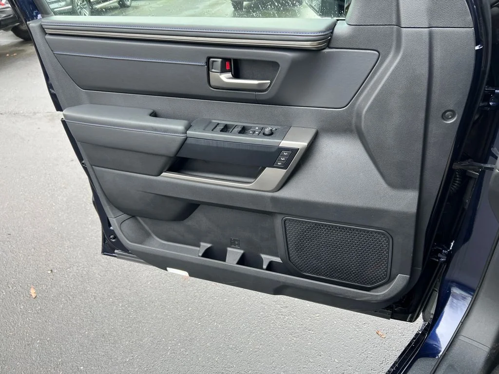 2026 Toyota Tundra Platinum - Photo 16