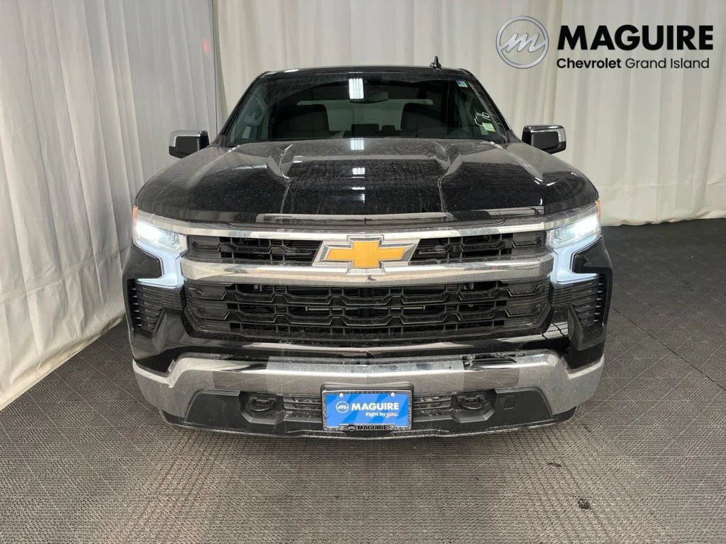 New 2026 Black Chevrolet LT image 29