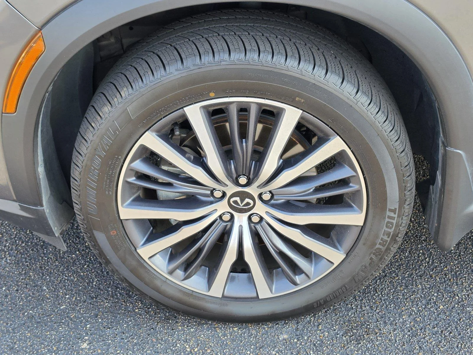 Used 2023 Graphite Shadow INFINITI SENSORY image 37