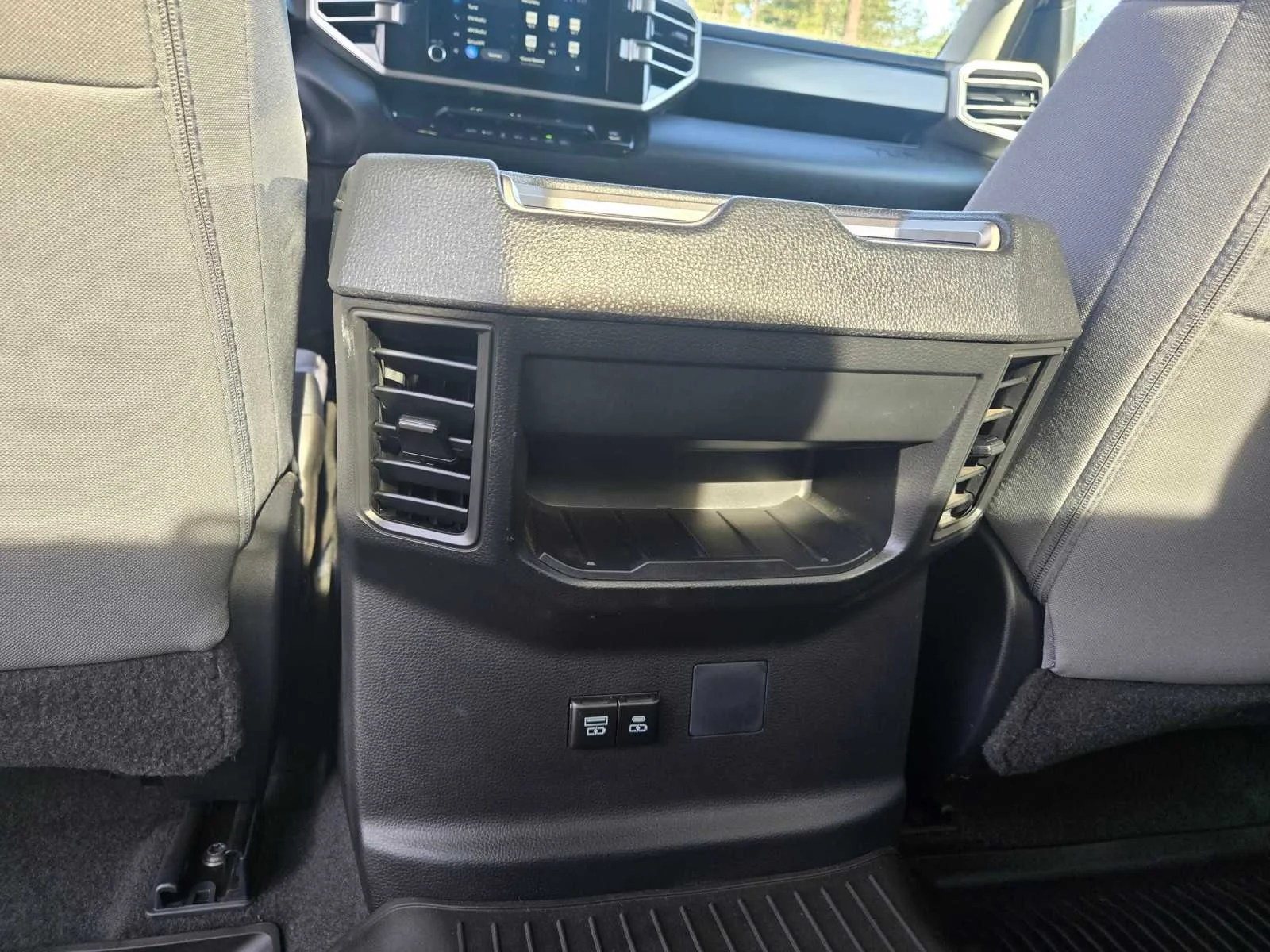 Used 2024  Toyota SR5 image 15
