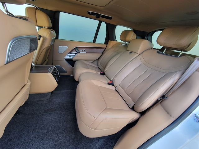 Certified Used 2025 White Land Rover Autobiography image 25