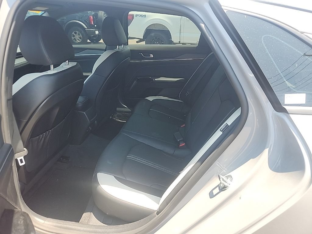 Used 2025 Gray Kia GT-Line image 21