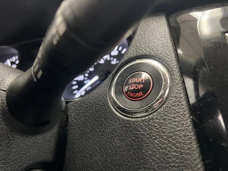 Used 2018 Silver Nissan SV image 27