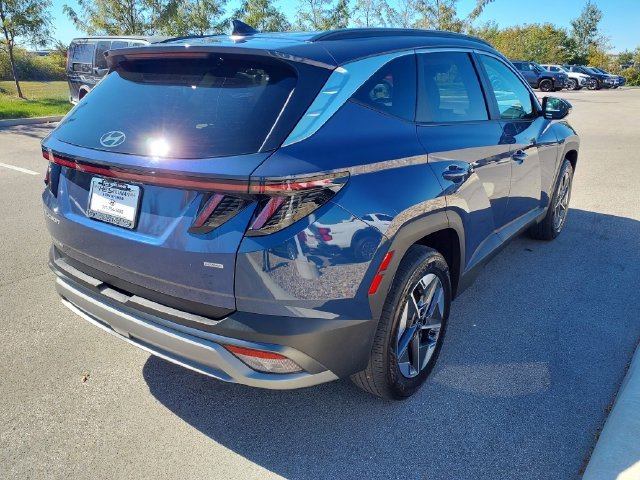 Used 2025 Blue Hyundai SEL Convenience image 5