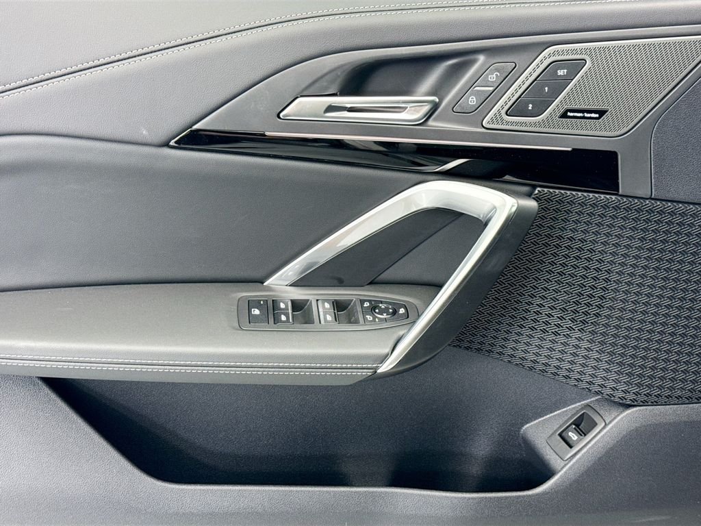 New 2026 Silver Metallic BMW xDrive28i image 21
