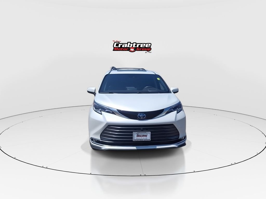 Used 2022 Beige Toyota Platinum image 3