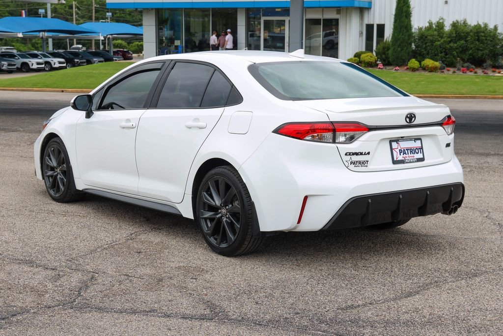 Used 2024 White Toyota SE image 3
