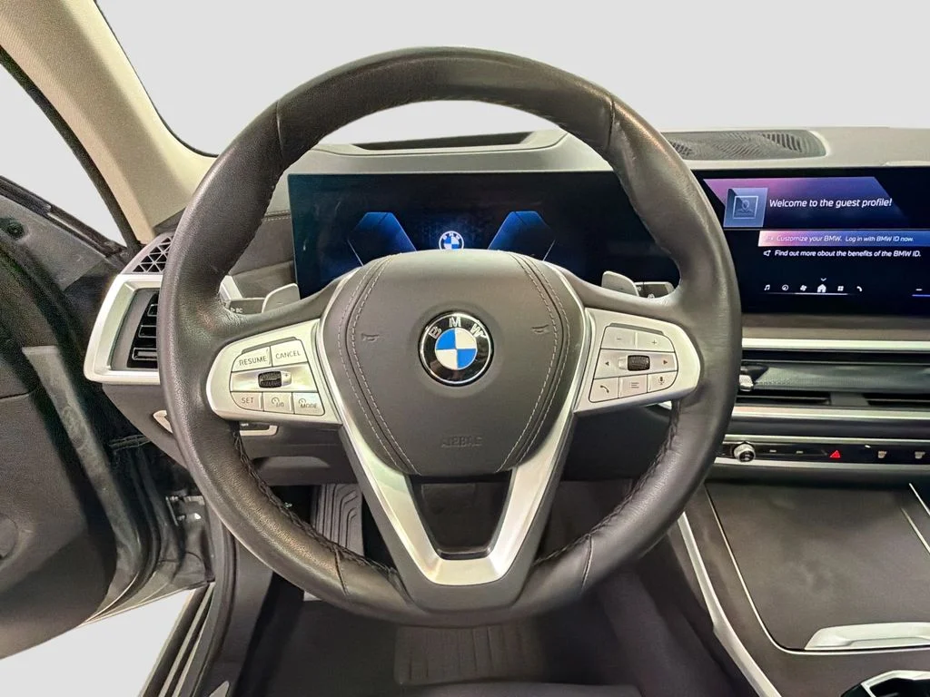 Used 2026 Gray BMW xDrive40i image 12