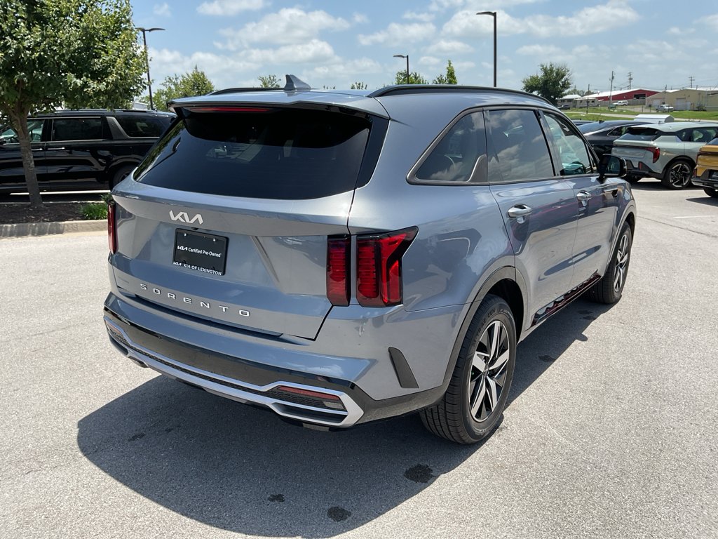 Certified Used 2022 Everlasting Silver Kia S image 10