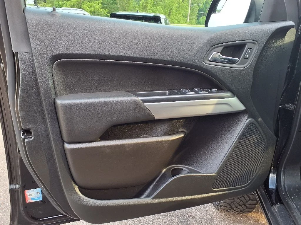 2022 Chevrolet Colorado ZR2 - Photo 11