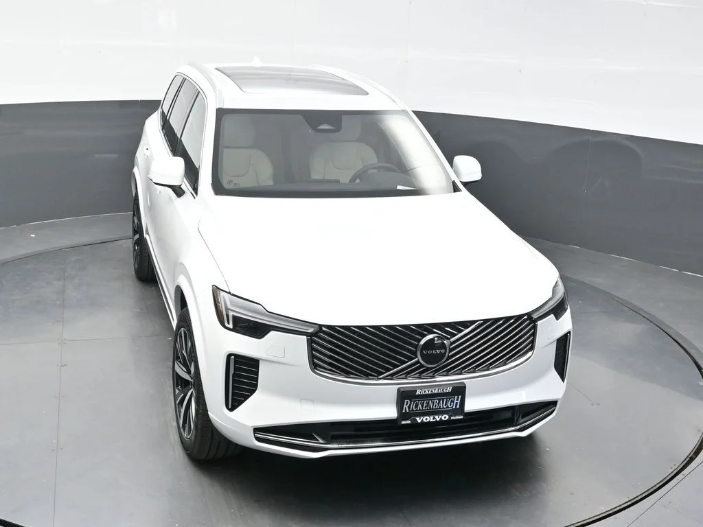 Used 2026 Crystal White Volvo Core image 35