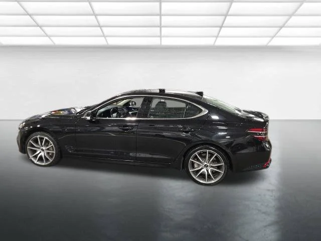 Used 2025 Black Genesis 2.5T image 7