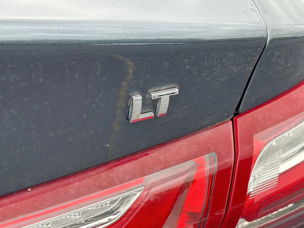 Used 2021 SHADOW GRAY METALLIC Chevrolet LT image 12