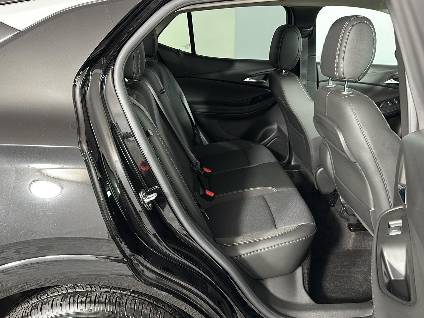 Used 2023 Ebony Twilight Metallic Buick  image 29