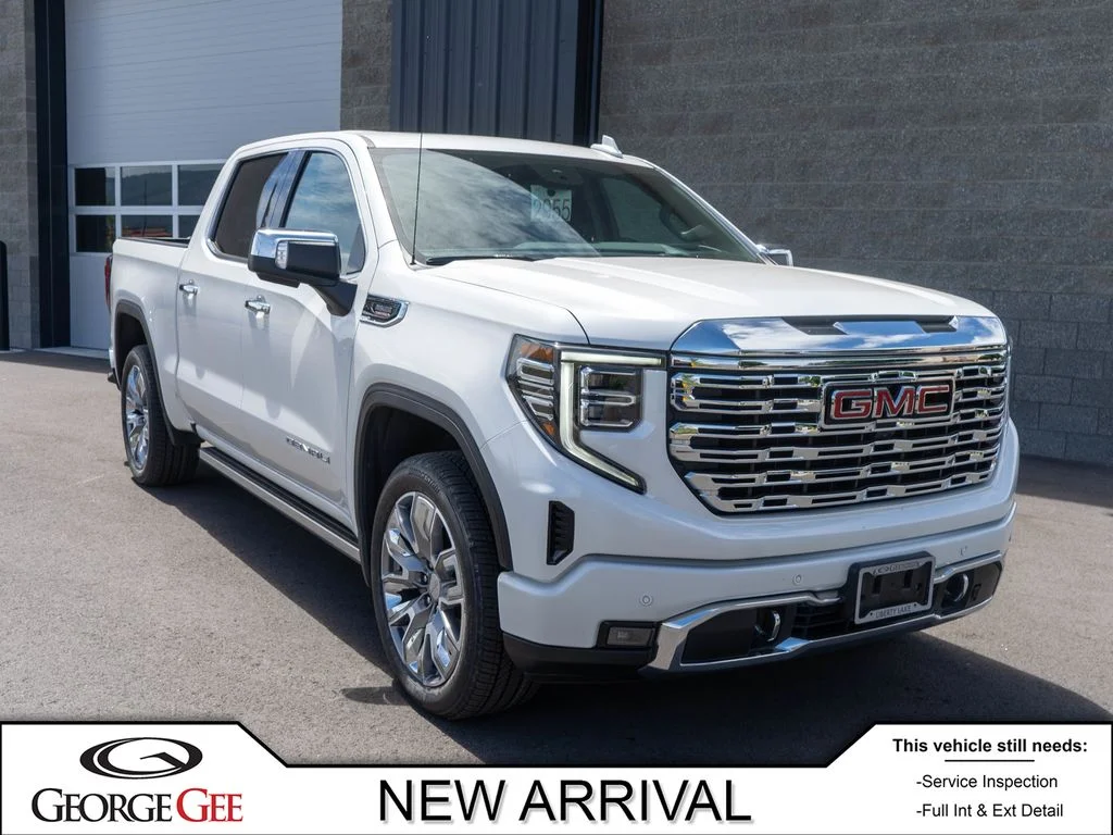 2025 GMC Sierra 4WD Crew Cab Short Box Denali's photo