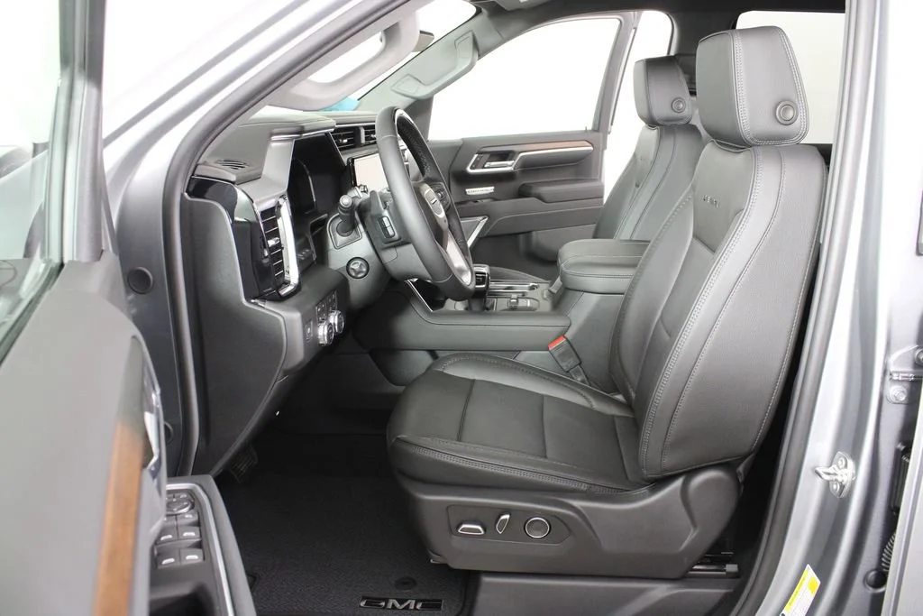 New 2026 Sterling Metallic GMC Denali image 23