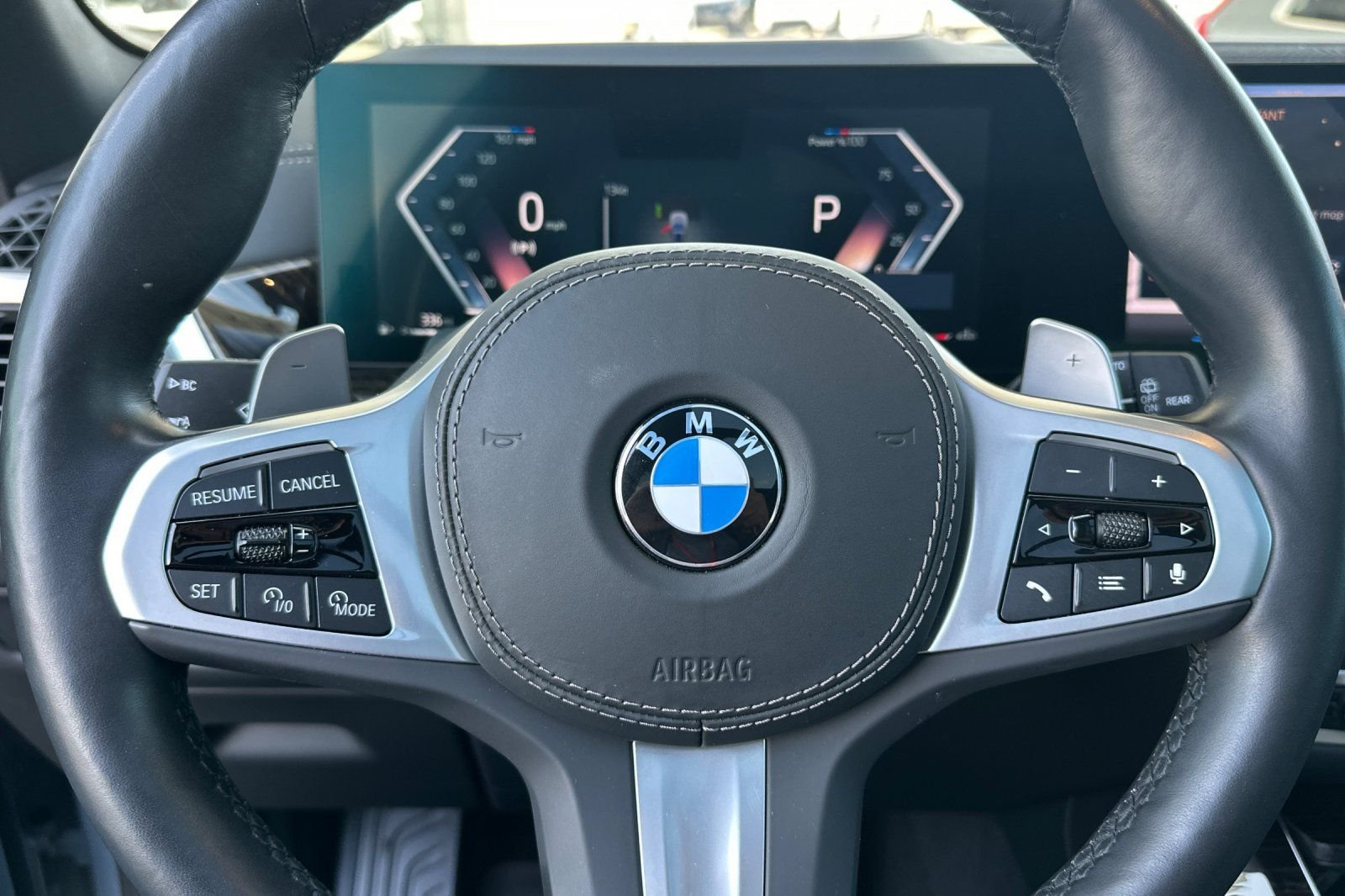 Used 2025 Gray BMW xDrive40i image 29