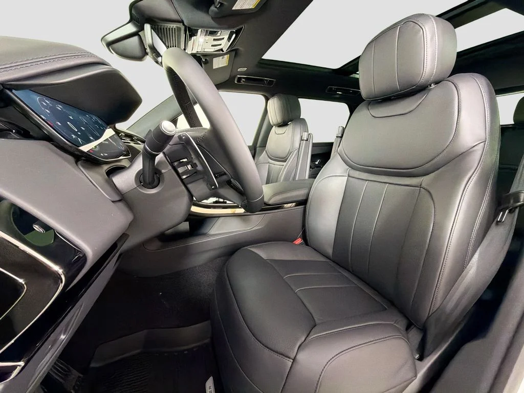 New 2026 Fuji White Land Rover Dynamic SE image 22
