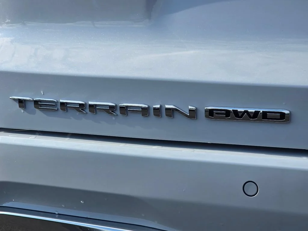 New 2026 Glacier White Tricoat GMC Denali image 30