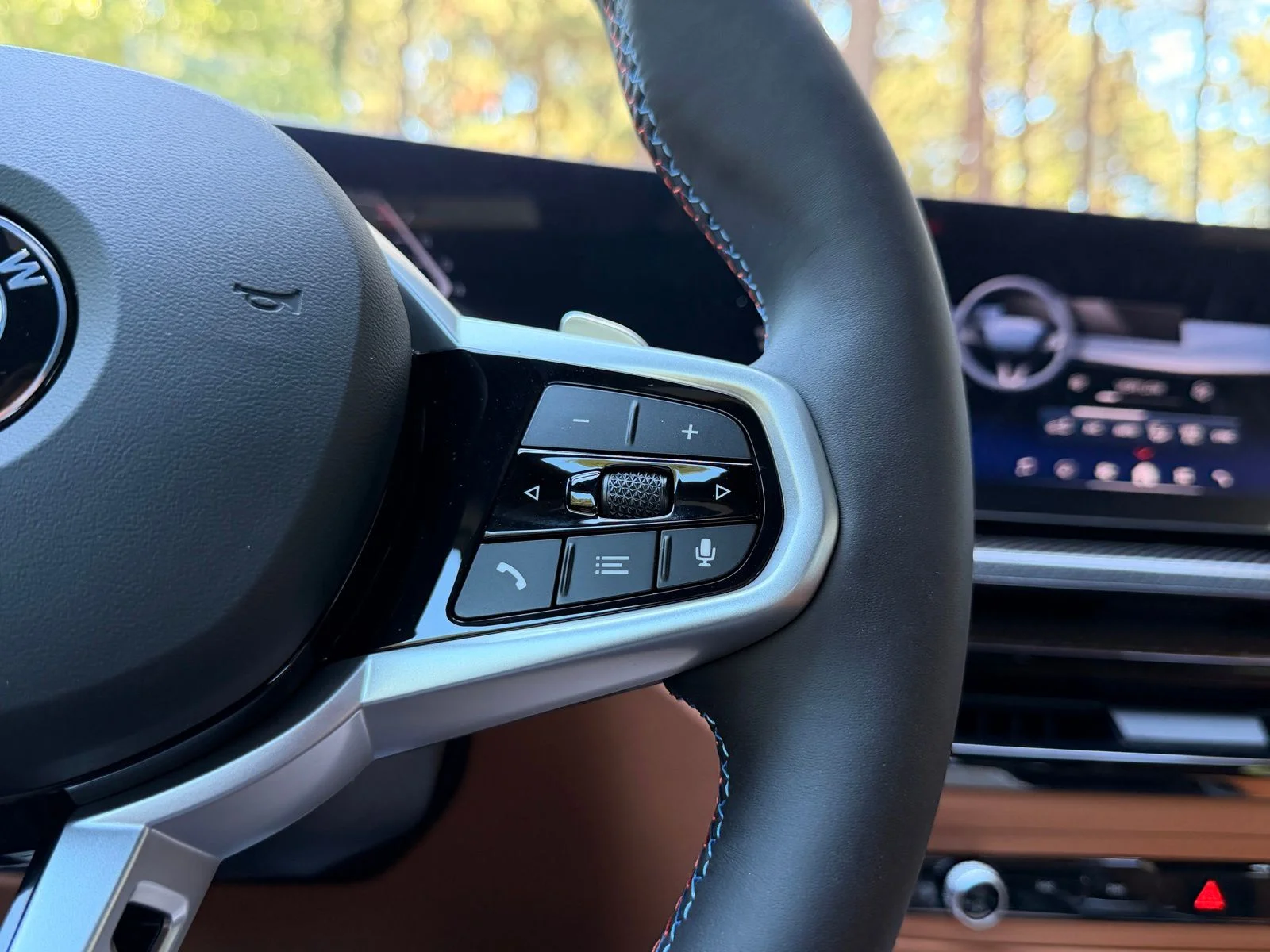 New 2027 Black Sapphire Metallic BMW M440i xDrive image 19