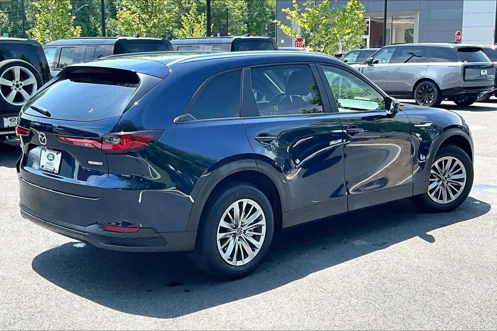 Used 2026 Blue Mazda 3.3 Turbo Select image 10