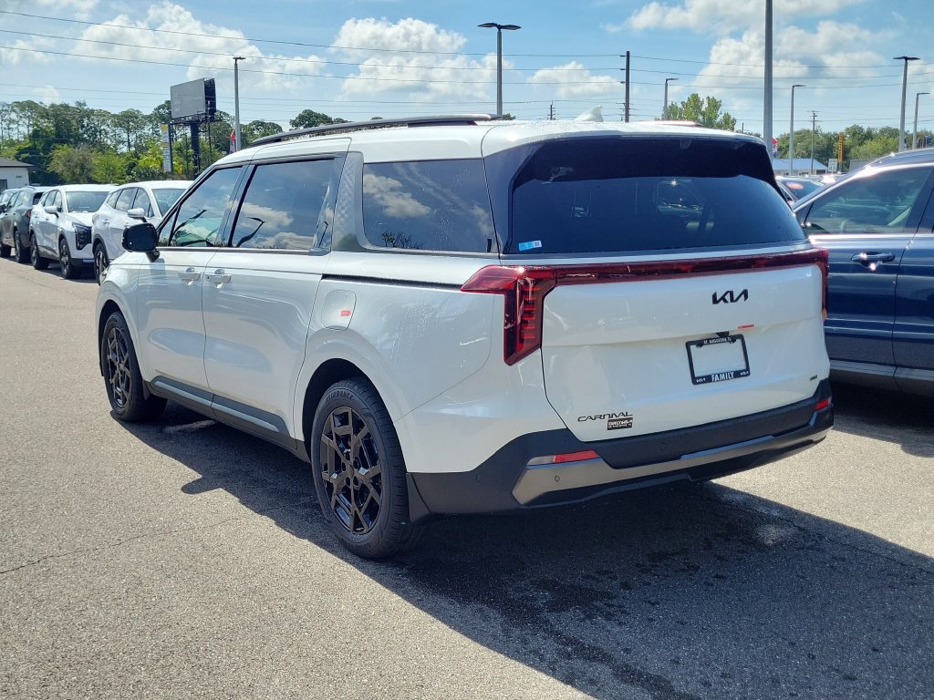 New 2026 Snow White Pearl Kia SX Prestige image 4