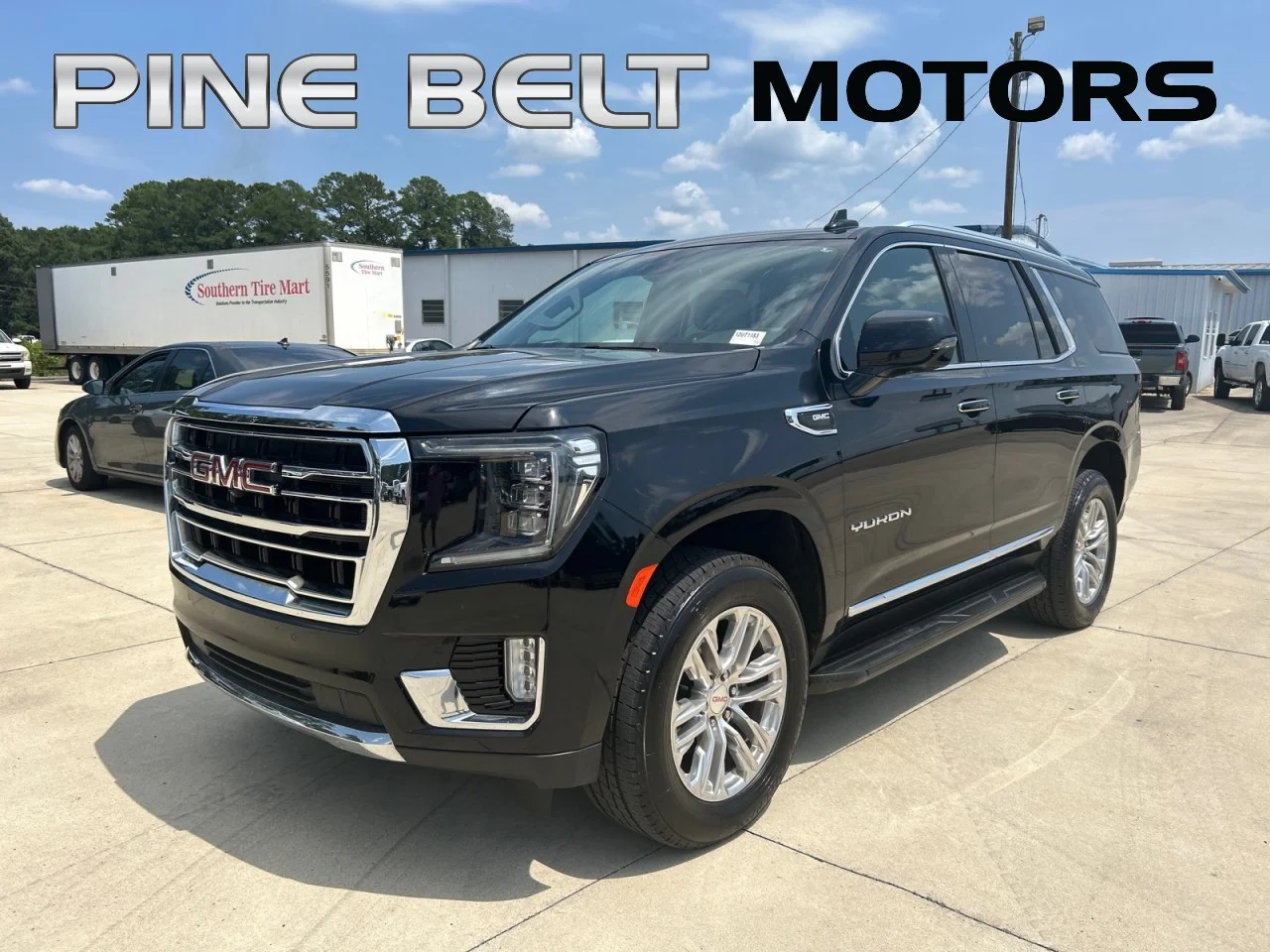Used 2024 Onyx Black GMC SLT image 1