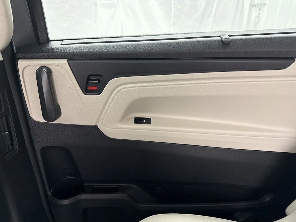 2026 Honda Odyssey EX-L - Photo 17