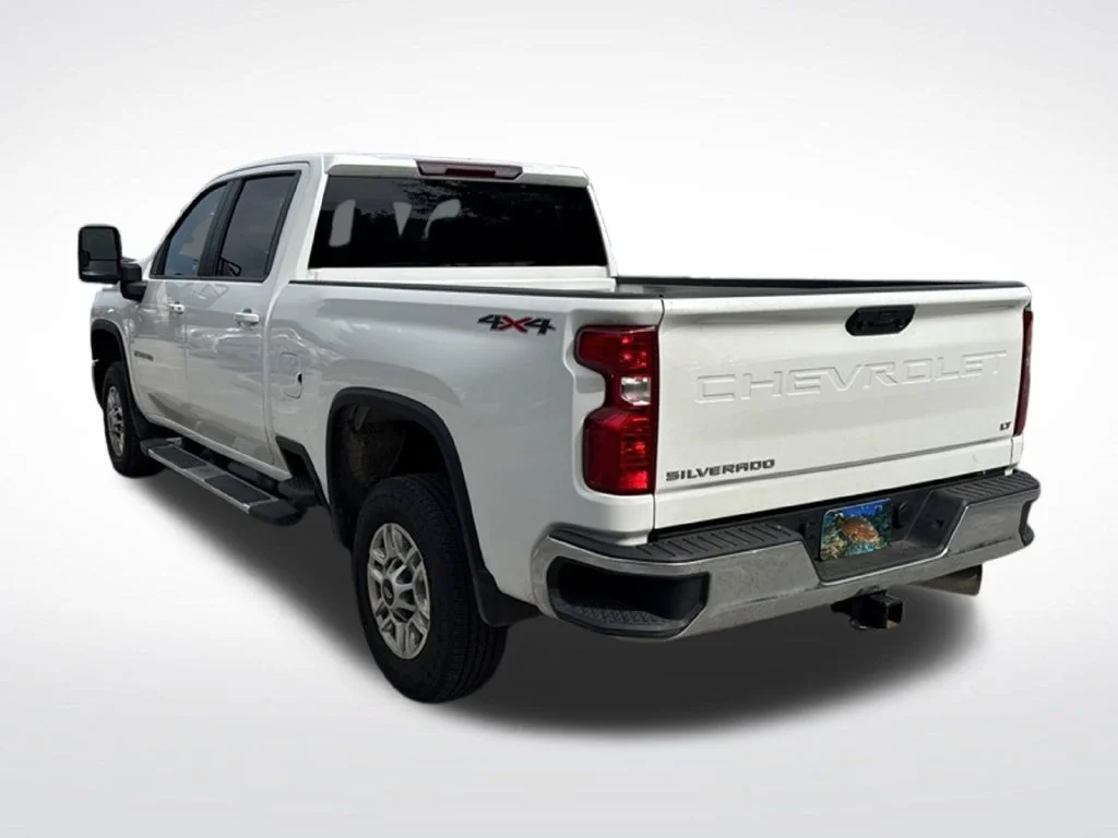 Certified Used 2025 Summit White Chevrolet LT image 6
