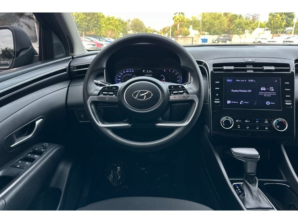 Used 2022 Phantom Black Hyundai SEL image 16