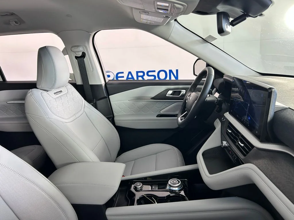 New 2026 Carbonized Gray Metallic Ford Platinum™ image 28