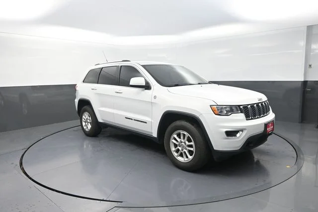 Used 2019 White Jeep Laredo E image 28