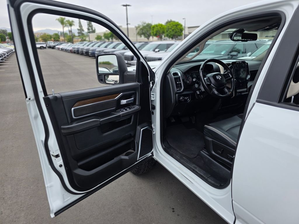 Used 2024 White Ram Laramie image 40