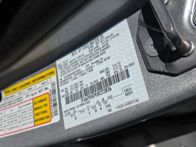 Used 2018 Silver Ford SE image 34