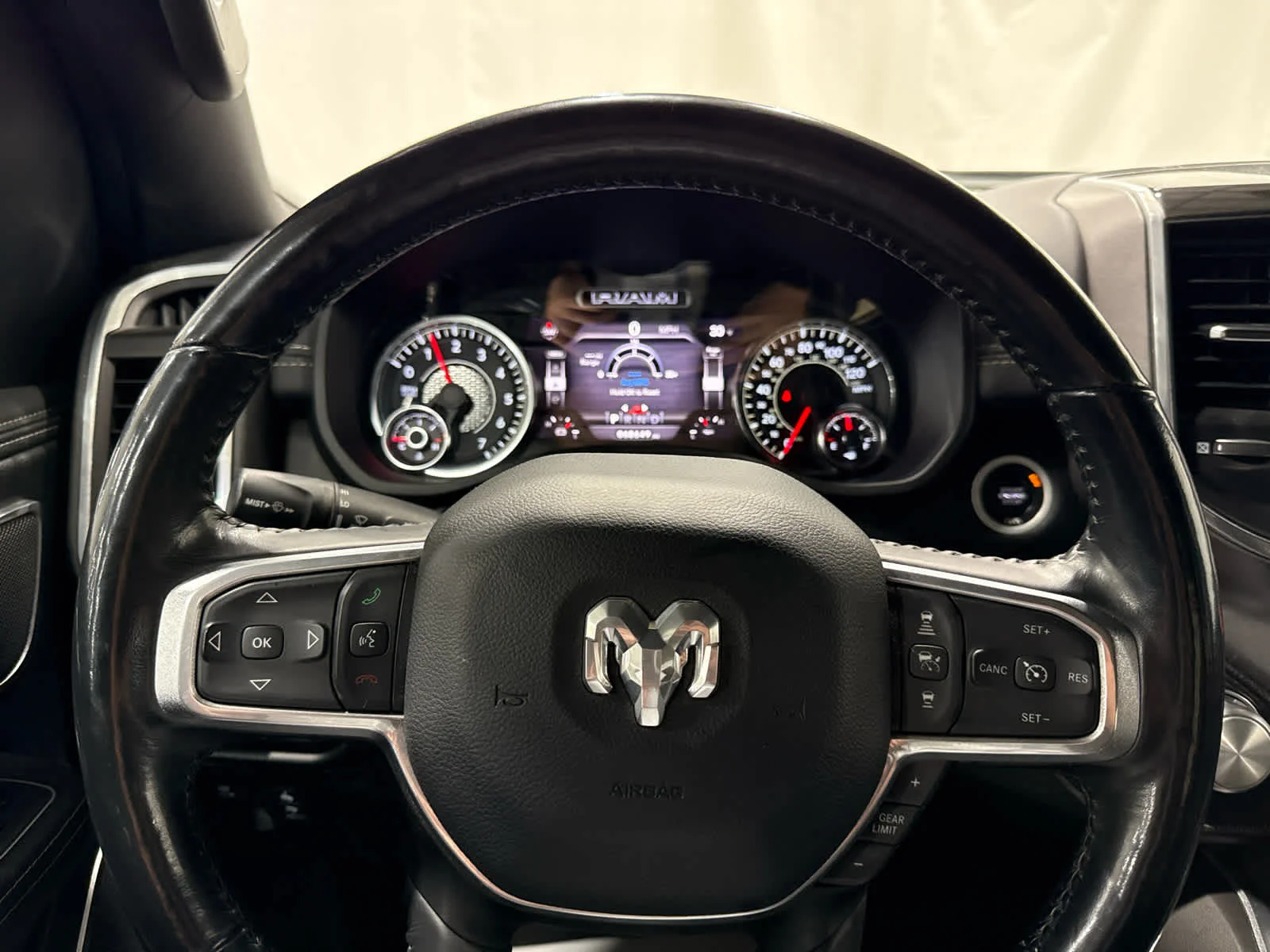 Used 2021 Gray/gray Ram Laramie image 24