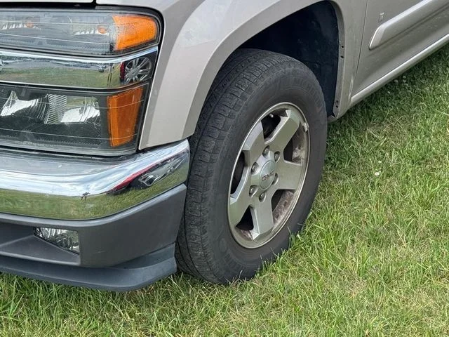 Used 2009 Silver GMC Value Package image 5