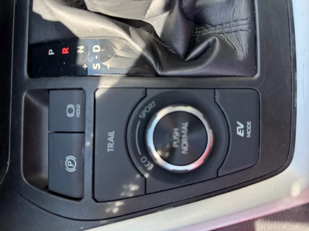 Used 2021 Red Toyota XLE image 33