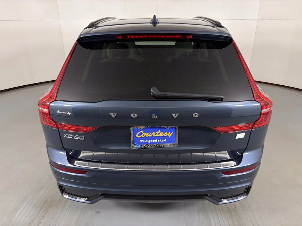 Used 2024 Blue Volvo T8 Plus Dark Theme image 7