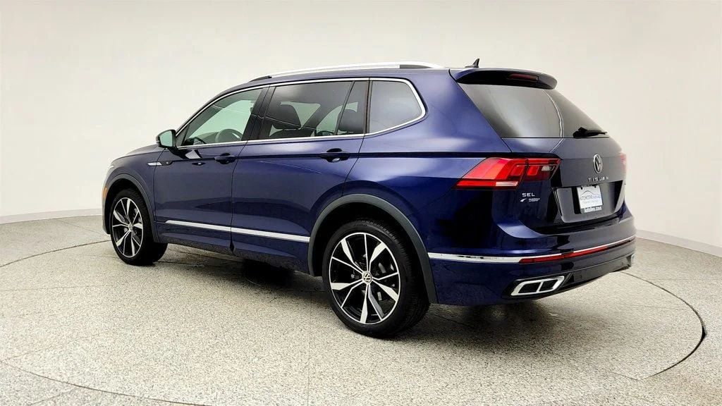Used 2024 Atlantic Blue Metallic Volkswagen 2.0T SEL R-Line 4MOTION image 7