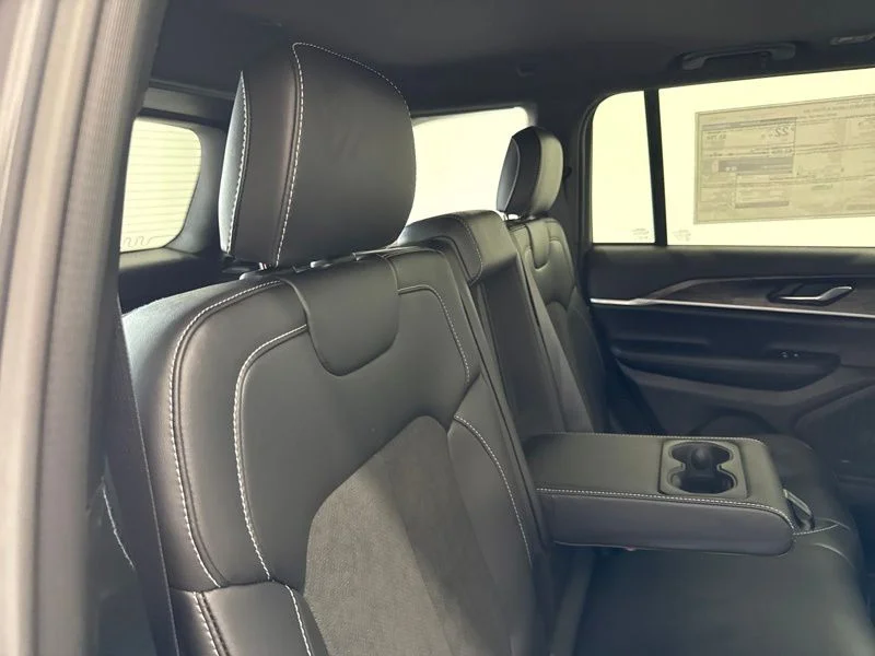 New 2026 Baltic Gray Metallic Clearcoat Jeep Altitude image 12