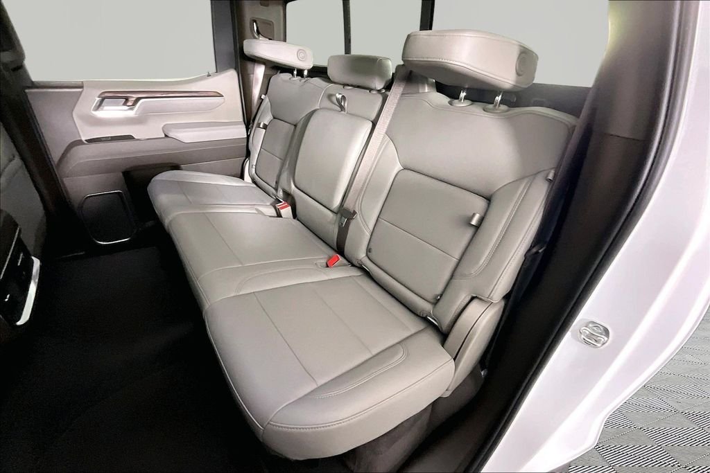 Used 2026 White GMC SLT image 22