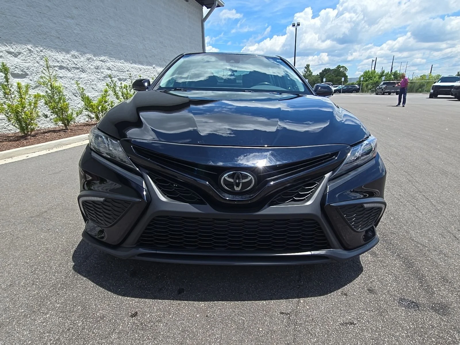 Used 2022 Midnight Black Metallic Toyota SE image 10