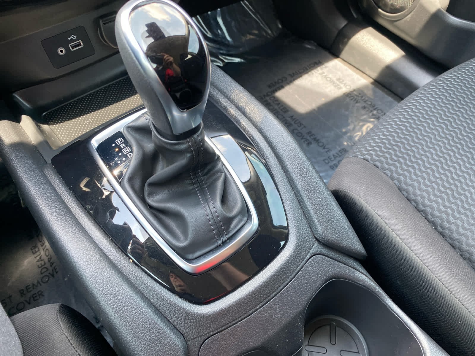 Used 2020 Black Nissan S image 17