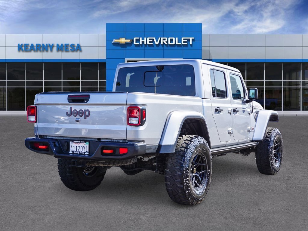 Used 2021 Silver Jeep Mojave image 6