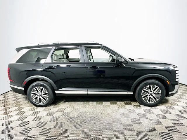 New 2026 Black Hyundai SEL image 2