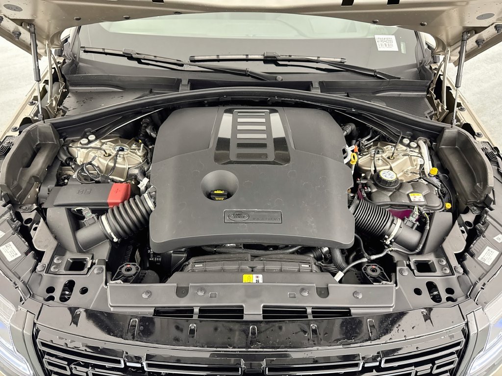 New 2026 Batumi Gold Land Rover Belgravia Edition image 31