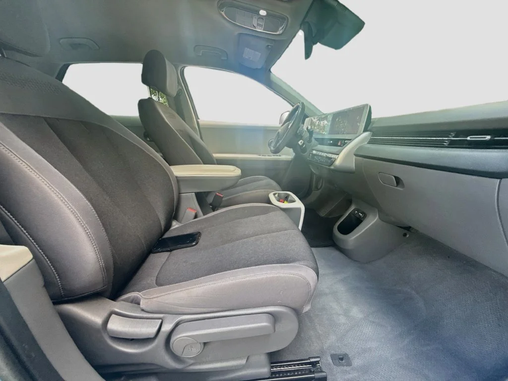 Used 2024 Blue Hyundai SEL image 30